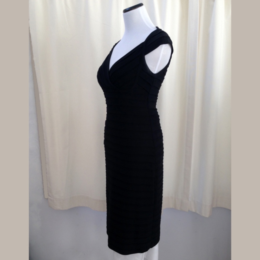 Adrianna Papell Black Cocktail Dress
